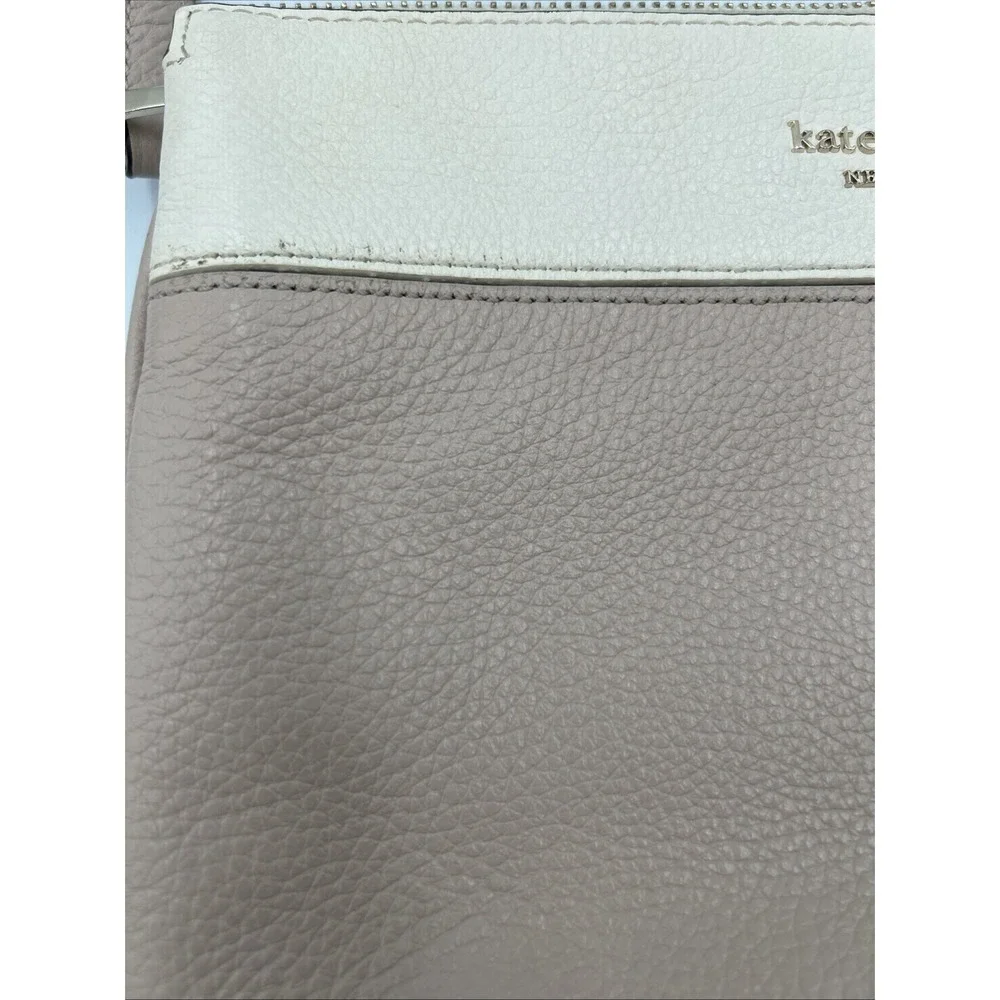 Kate Spade Leila Triple Gusset 2 Toned Pebbled Warm Beige White‎ Crossbody